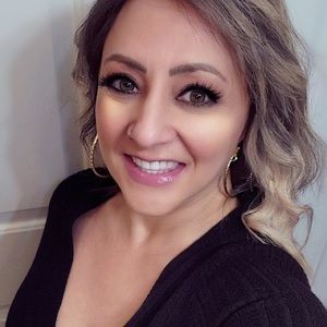 Meet your Posher, Heidi